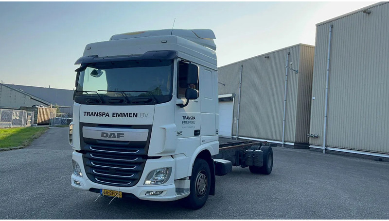 DAF XF 440 nette XF106 Chassis cabine - Châssis cabine: photos 1 DAF XF 440 nette XF106 Chassis cabine - Châssis cabine: photos 1