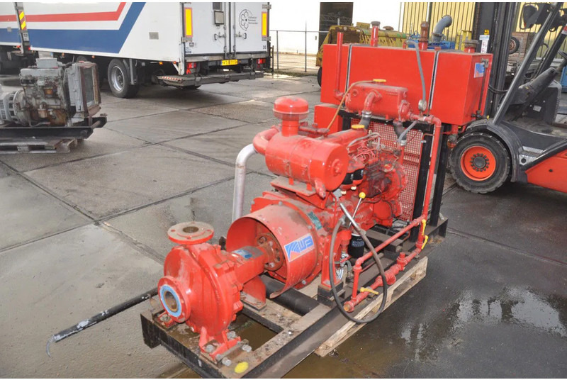 Diversen VAS FIREPUMP FORD MOTOR 90 M3 EN 8 BAR - Pompe à eau: photos 3 Diversen VAS FIREPUMP FORD MOTOR 90 M3 EN 8 BAR - Pompe à eau: photos 3