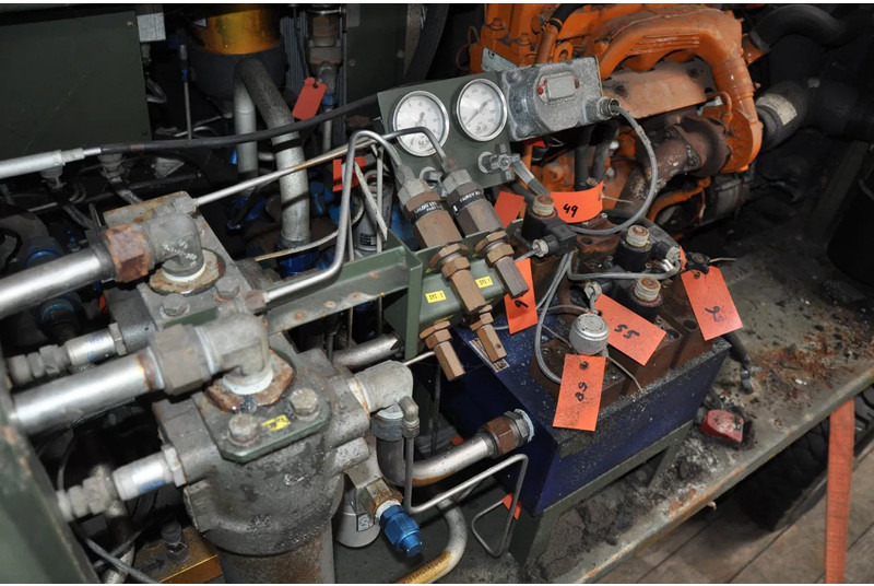 Diversen hydraulische generator Aermacchi H25DB - Hydraulique: photos 4 Diversen hydraulische generator Aermacchi H25DB - Hydraulique: photos 4