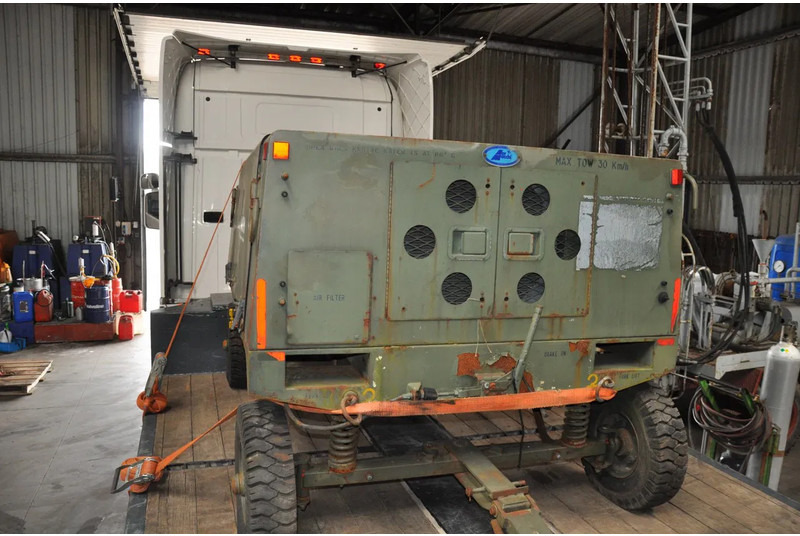 Diversen hydraulische generator Aermacchi H25DB - Hydraulique: photos 2 Diversen hydraulische generator Aermacchi H25DB - Hydraulique: photos 2