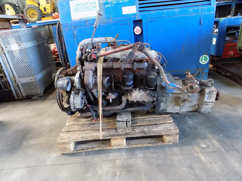 Iveco Iveco 8061 motor met transmissie motor goed. en diverseonderdelen - Moteur pour Camion: photos 2 Iveco Iveco 8061 motor met transmissie motor goed. en diverseonderdelen - Moteur pour Camion: photos 2