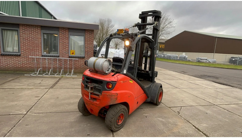 Linde H35T Linde H35 T - Chariot élévateur à gaz: photos 5 Linde H35T Linde H35 T - Chariot élévateur à gaz: photos 5