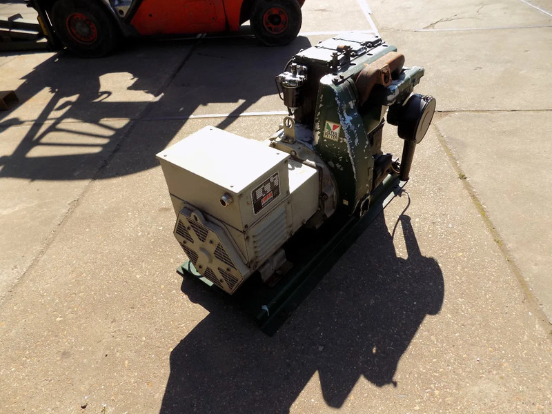 Groupe électrogène Lister aggregaat 3 cill. lister 25 kva met stamford dynamo keuze uit 2 stuks: photos 11 Groupe électrogène Lister aggregaat 3 cill. lister 25 kva met stamford dynamo keuze uit 2 stuks: photos 11