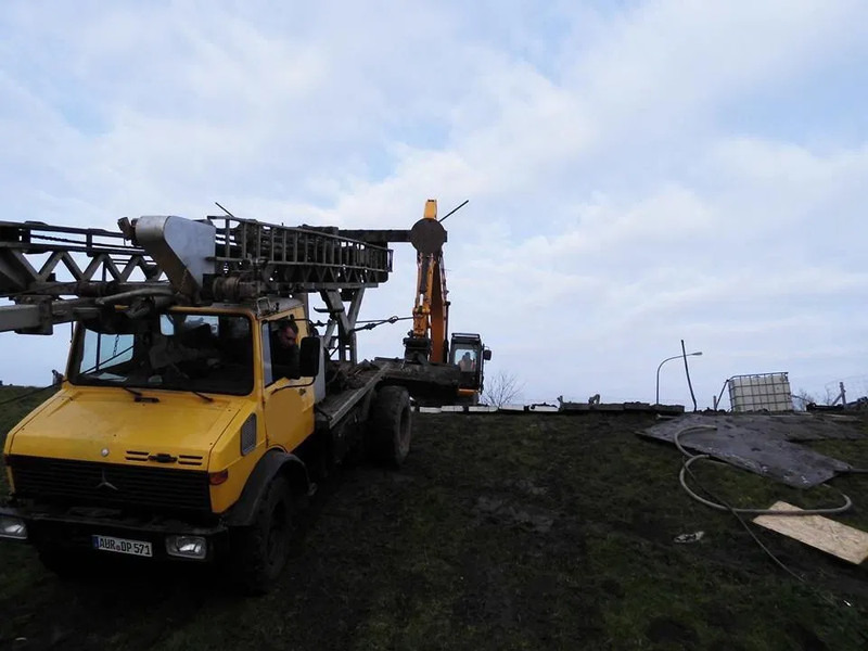 Mercedes-Benz Unimog U1250 Well Drill Brunnenbohr gerat - Foreuse: photos 2 Mercedes-Benz Unimog U1250 Well Drill Brunnenbohr gerat - Foreuse: photos 2