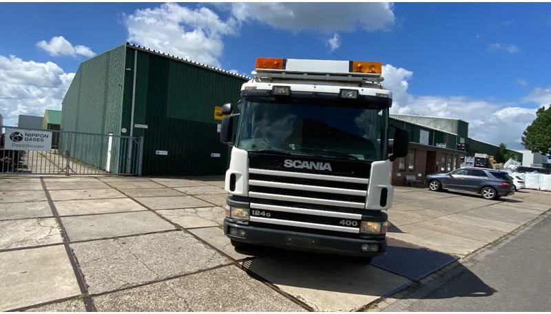 Scania P124-400 Scania met plateau en mogelijkheid voor kraan achter cabine - Camion fourgon: photos 2 Scania P124-400 Scania met plateau en mogelijkheid voor kraan achter cabine - Camion fourgon: photos 2