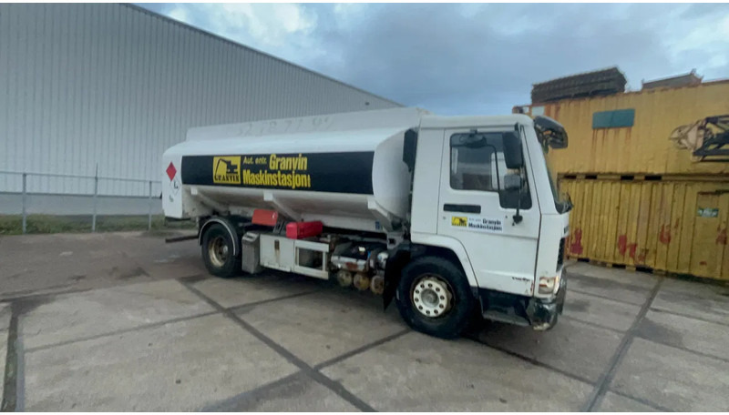 Volvo FL 7 Volvo FL7 285 Fuel tanker 4x2 - Camion citerne: photos 5 Volvo FL 7 Volvo FL7 285 Fuel tanker 4x2 - Camion citerne: photos 5