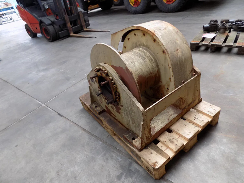 Lier-winch puls lier-puls winch met vrije val - Foreuse: photos 3 Lier-winch puls lier-puls winch met vrije val - Foreuse: photos 3