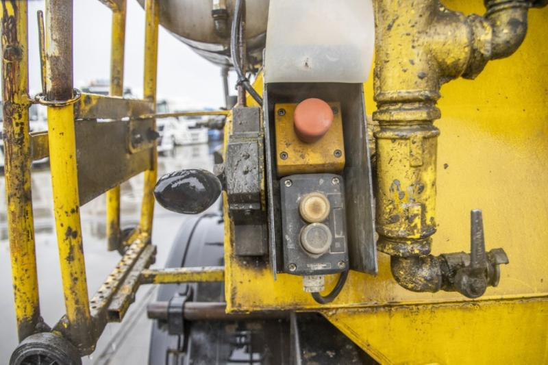 DE BUF BETON MIXER/MALAXEUR/MISCHER-12M3 - Semi-remorque malaxeur: photos 5 DE BUF BETON MIXER/MALAXEUR/MISCHER-12M3 - Semi-remorque malaxeur: photos 5