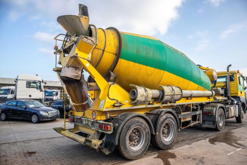 DE BUF BETON MIXER/MISCHER/MALAXEUR12M³ - Semi-remorque malaxeur: photos 3 DE BUF BETON MIXER/MISCHER/MALAXEUR12M³ - Semi-remorque malaxeur: photos 3
