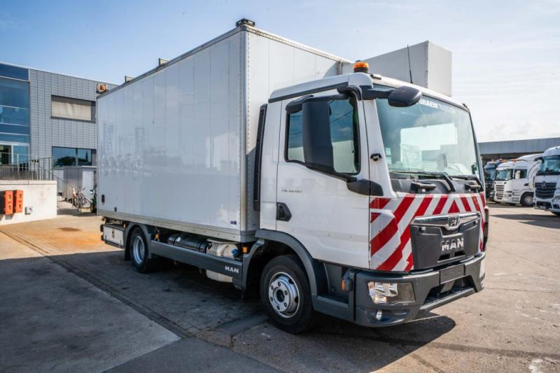 MAN TGL 10.190 BL - CARVAL INBOUW - Camion fourgon: photos 2 MAN TGL 10.190 BL - CARVAL INBOUW - Camion fourgon: photos 2