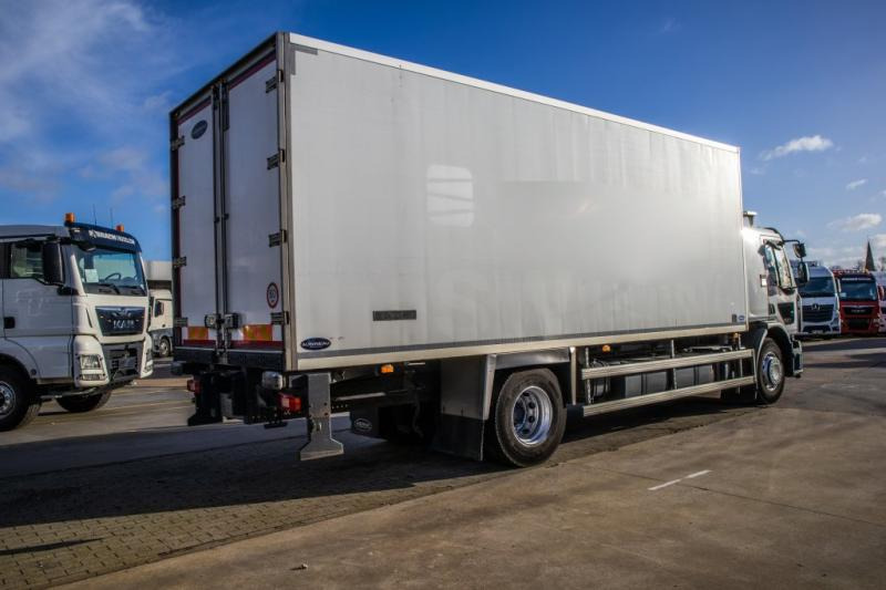 Renault D 330 -CARRIER SUPRA 850-Vlees/Meat/Viande/Fleisch - Camion frigorifique: photos 4 Renault D 330 -CARRIER SUPRA 850-Vlees/Meat/Viande/Fleisch - Camion frigorifique: photos 4