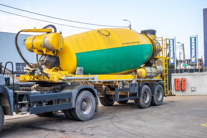 DE BUF BETON MIXER/MISCHER/MALAXEUR12M³ - Semi-remorque: photos 1 DE BUF BETON MIXER/MISCHER/MALAXEUR12M³ - Semi-remorque: photos 1