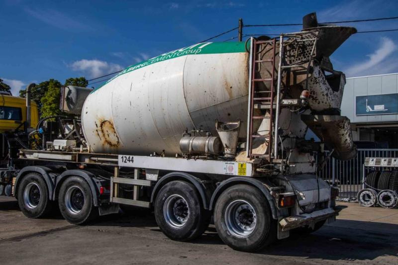 TURBO'S HOET BETON MIXER/MALAXEUR/MISCHER 10M3 +MOTOR/MOTEUR - Semi-remorque malaxeur: photos 4 TURBO'S HOET BETON MIXER/MALAXEUR/MISCHER 10M3 +MOTOR/MOTEUR - Semi-remorque malaxeur: photos 4