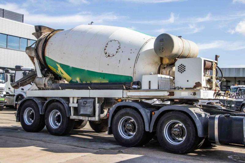 TURBO'S HOET BETON MIXER/MALAXEUR/MISCHER 10M3 +MOTOR/MOTEUR - Semi-remorque malaxeur: photos 2 TURBO'S HOET BETON MIXER/MALAXEUR/MISCHER 10M3 +MOTOR/MOTEUR - Semi-remorque malaxeur: photos 2