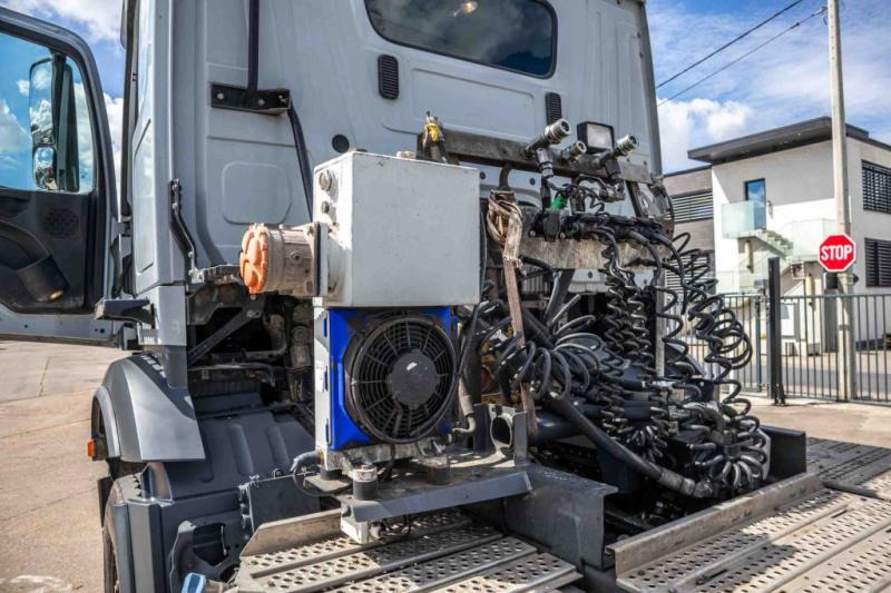 Mercedes AROCS 2648 LS - 6x4 - Tracteur routier: photos 5 Mercedes AROCS 2648 LS - 6x4 - Tracteur routier: photos 5