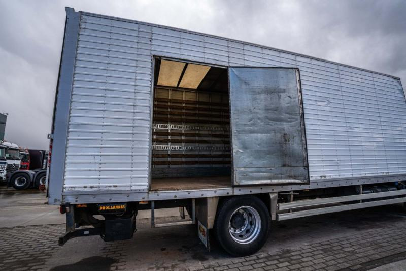 Volvo FL 260 (19t) +DHOLLANDIA 2T. en crédit-bail Volvo FL 260 (19t) +DHOLLANDIA 2T.: photos 7 Volvo FL 260 (19t) +DHOLLANDIA 2T. en crédit-bail Volvo FL 260 (19t) +DHOLLANDIA 2T.: photos 7