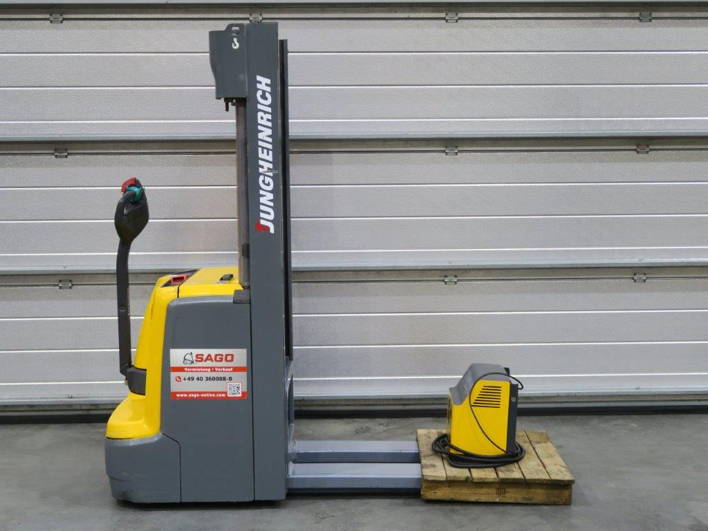 Jungheinrich EJC214 - Gerbeur: photos 4 Jungheinrich EJC214 - Gerbeur: photos 4