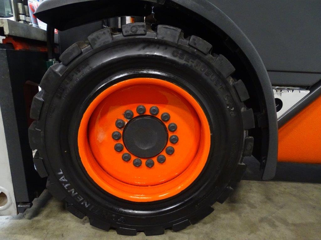 Linde H30D - TRIPLEX - Chariot élévateur diesel: photos 2 Linde H30D - TRIPLEX - Chariot élévateur diesel: photos 2