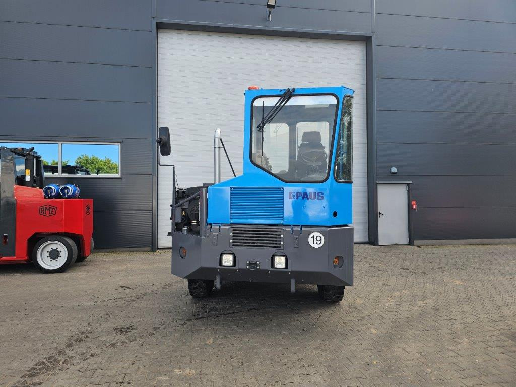 Paus PT36H - Strassenzulassung - Tracteur portuaire: photos 3 Paus PT36H - Strassenzulassung - Tracteur portuaire: photos 3