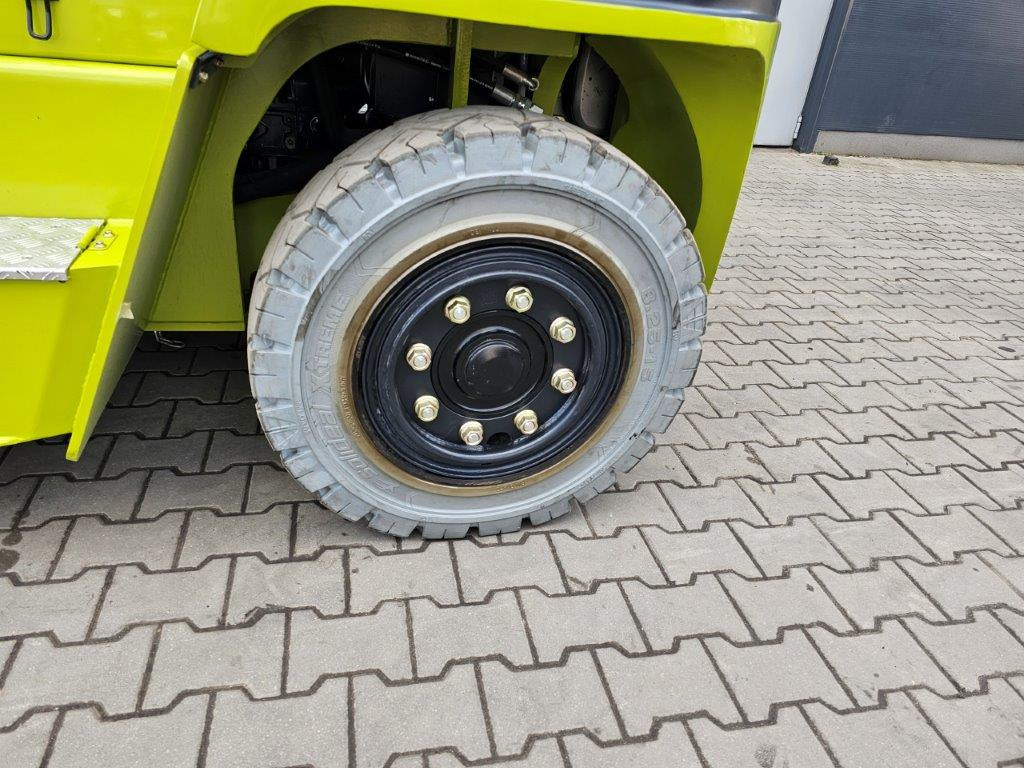 SAGO C80D - Container-Indoor-Stapler - Chariot élévateur diesel: photos 2 SAGO C80D - Container-Indoor-Stapler - Chariot élévateur diesel: photos 2