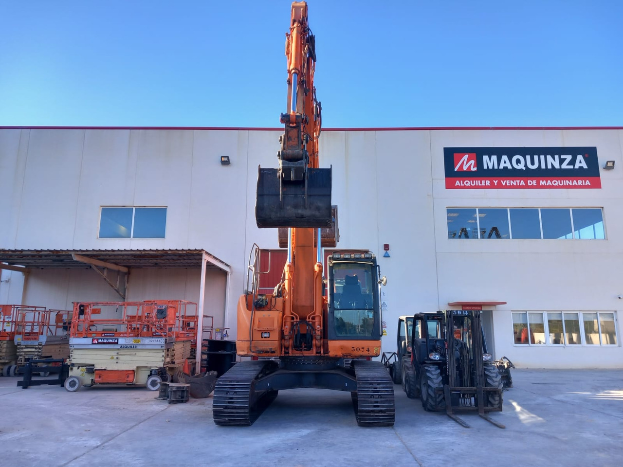 DOOSAN DX235LCR - Pelle sur chenille: photos 2 DOOSAN DX235LCR - Pelle sur chenille: photos 2