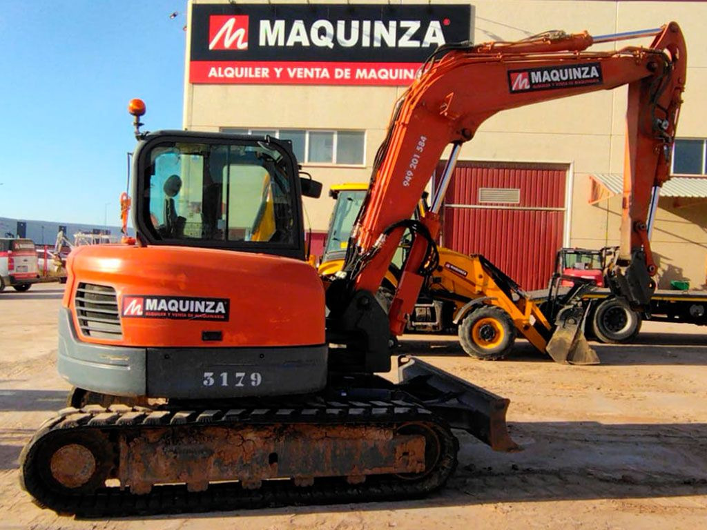 DOOSAN DX85R-3 - Mini pelle: photos 2 DOOSAN DX85R-3 - Mini pelle: photos 2