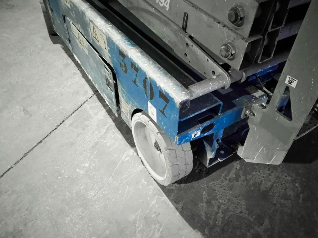 Nacelle ciseaux GENIE GS4047: photos 8 Nacelle ciseaux GENIE GS4047: photos 8