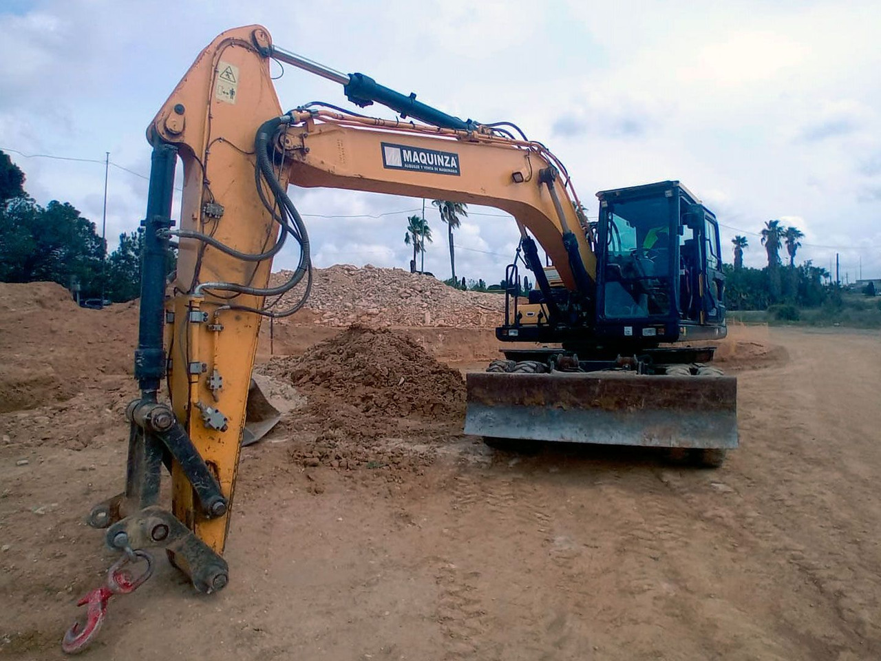 HYUNDAI HW180 - Pelle sur pneus: photos 1 HYUNDAI HW180 - Pelle sur pneus: photos 1