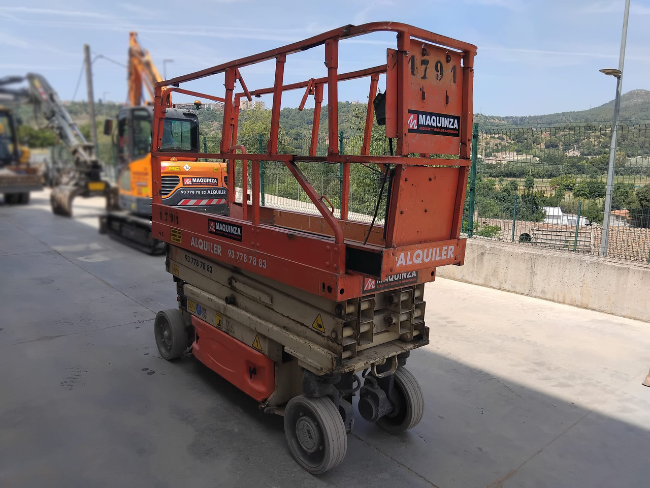 JLG 2030ES - Nacelle ciseaux: photos 4 JLG 2030ES - Nacelle ciseaux: photos 4