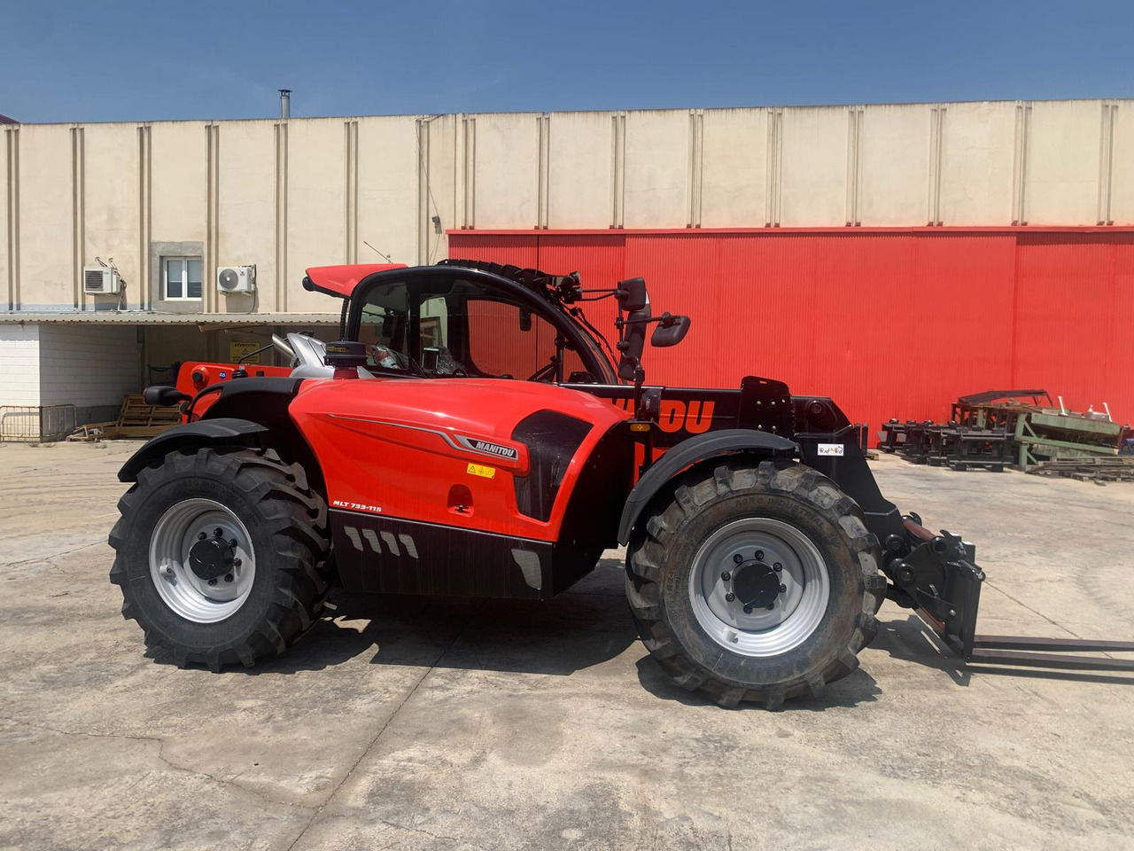 MANITOU MLT733.115 NUEVO - Chariot télescopique: photos 2 MANITOU MLT733.115 NUEVO - Chariot télescopique: photos 2