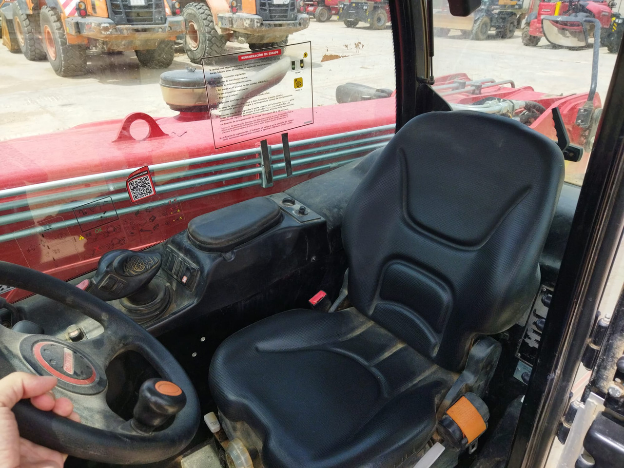Chariot télescopique MANITOU MT733 EASY 75D: photos 9