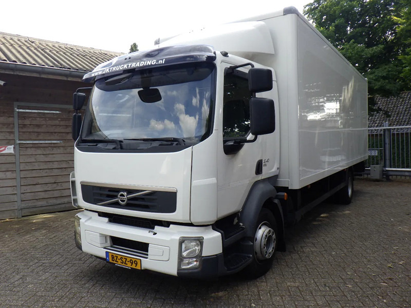Volvo FL 12 240 Euro 5 EEV/ 6 Cil. - Camion fourgon: photos 1 Volvo FL 12 240 Euro 5 EEV/ 6 Cil. - Camion fourgon: photos 1