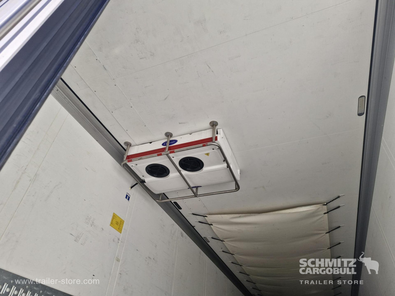 SCHMITZ Reefer Standard - Semi-remorque isothermique: photos 2 SCHMITZ Reefer Standard - Semi-remorque isothermique: photos 2