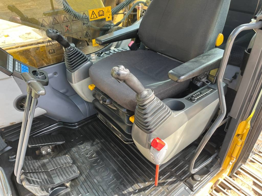 Komatsu PC 210 LC-8 - Pelle sur chenille: photos 5 Komatsu PC 210 LC-8 - Pelle sur chenille: photos 5