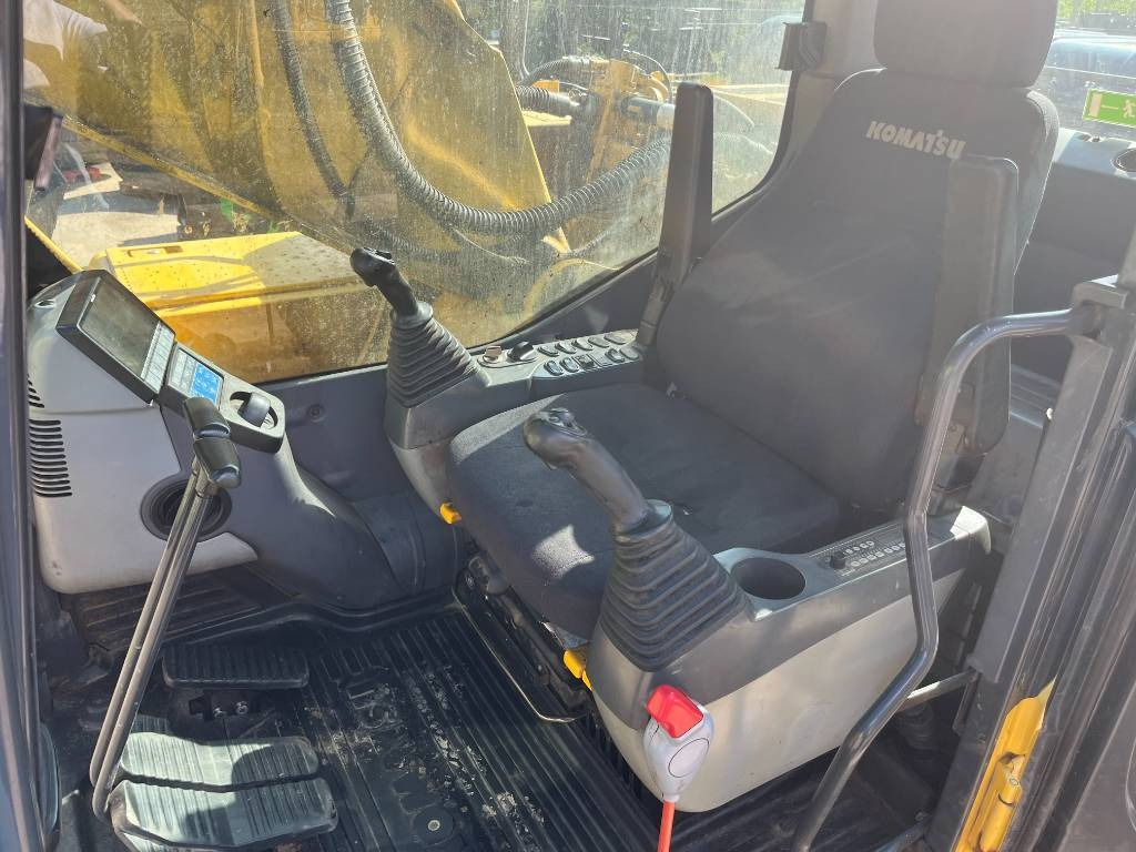 Komatsu PC 210 LC-8 - Pelle sur chenille: photos 4 Komatsu PC 210 LC-8 - Pelle sur chenille: photos 4