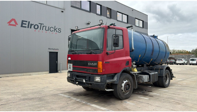 DAF 75 ATI 270 (10500 L / MANUAL PUMP / MANUAL GEARBOX / STEEL SUSP. / LAMES / POMPE MANUELLE) - Camion hydrocureur: photos 1 DAF 75 ATI 270 (10500 L / MANUAL PUMP / MANUAL GEARBOX / STEEL SUSP. / LAMES / POMPE MANUELLE) - Camion hydrocureur: photos 1