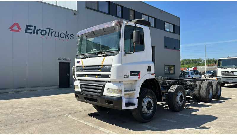 DAF 85 CF 430 (EURO 3 / MANUAL GEARBOX / BOITE MANUELLE / BIG HUB / 8X4 / STEEL SUSP. / LAMES) - Châssis cabine: photos 1 DAF 85 CF 430 (EURO 3 / MANUAL GEARBOX / BOITE MANUELLE / BIG HUB / 8X4 / STEEL SUSP. / LAMES) - Châssis cabine: photos 1