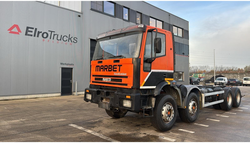 Iveco EUROTRAKKER 340 E 34 (POMPE MANUELLE / GRAND PONT / LAMES / MANUAL PUMP / BIG AXLE / STEEL SUSP.) - Châssis cabine: photos 1 Iveco EUROTRAKKER 340 E 34 (POMPE MANUELLE / GRAND PONT / LAMES / MANUAL PUMP / BIG AXLE / STEEL SUSP.) - Châssis cabine: photos 1