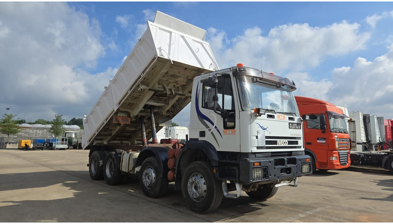 Iveco Eurotrakker 340 E 42 (MANUAL PUMP / POMPE MANUELLE / GRAND PONT / LAMES / STEEL SUSP.) - Camion benne: photos 3 Iveco Eurotrakker 340 E 42 (MANUAL PUMP / POMPE MANUELLE / GRAND PONT / LAMES / STEEL SUSP.) - Camion benne: photos 3
