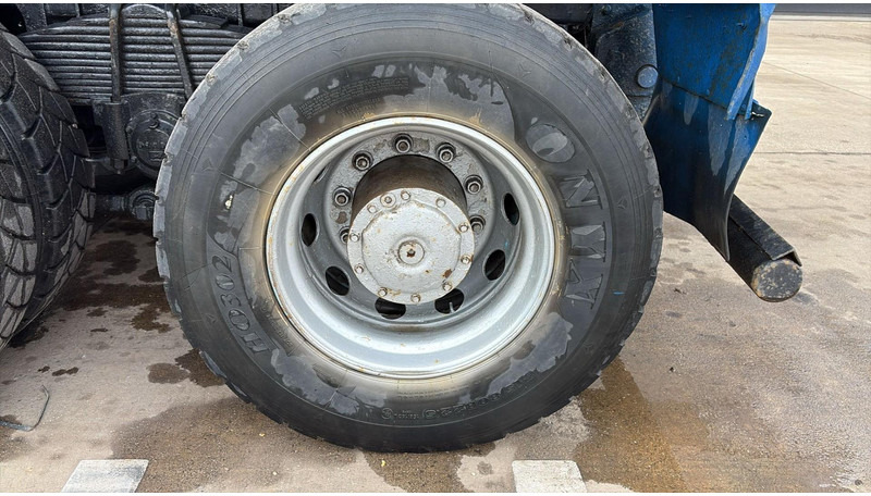 Camion benne MAN 35.414 (6 CYLINDER / 8X6 / BIG AXLES / STEEL SUSP. / LAMES / GRAND PONT): photos 20