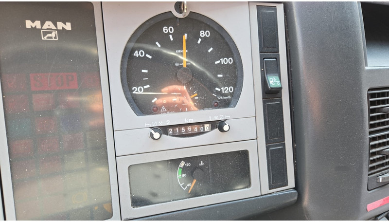Camion fourgon MAN TGL 8.180 (MANUAL GEARBOX / BELGIAN TRUCK / STEEL SUSPENSION): photos 12