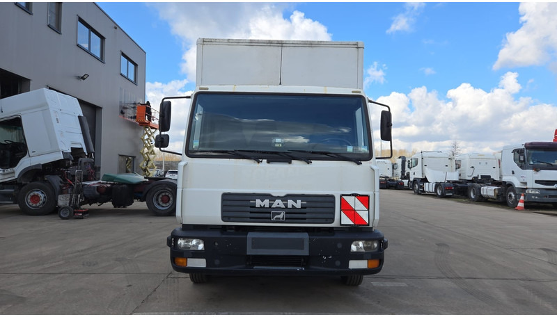 MAN TGL 8.180 (MANUAL GEARBOX / BELGIAN TRUCK / STEEL SUSPENSION) - Camion fourgon: photos 4 MAN TGL 8.180 (MANUAL GEARBOX / BELGIAN TRUCK / STEEL SUSPENSION) - Camion fourgon: photos 4