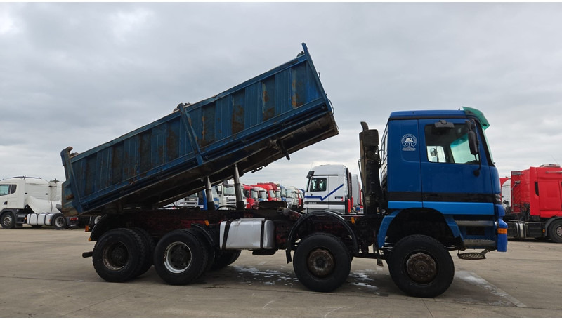 Mercedes-Benz Actros 4143 (EPS / 8X6 / LAMES / GRAND PONT / V6 / 3 PEDALES / MP1) - Camion benne: photos 4 Mercedes-Benz Actros 4143 (EPS / 8X6 / LAMES / GRAND PONT / V6 / 3 PEDALES / MP1) - Camion benne: photos 4