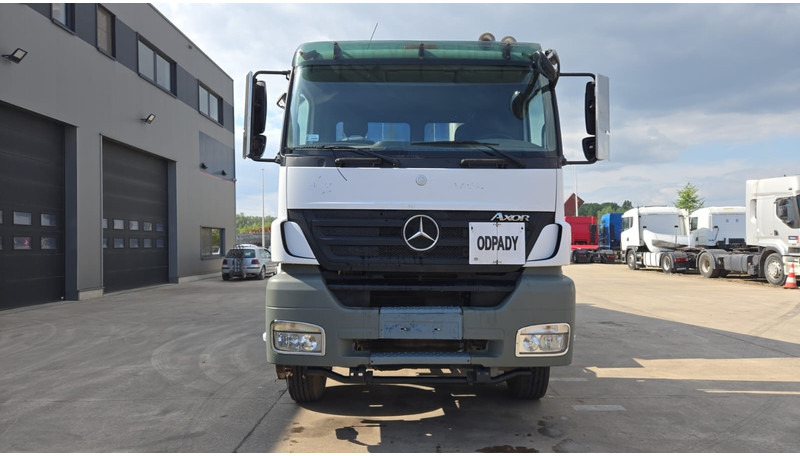 Mercedes-Benz Axor 3243 (BOITE MANUELLE / MANUAL GEARBOX / LAMES / 8X4 / MANUAL GETRIEBE) - Camion benne: photos 2 Mercedes-Benz Axor 3243 (BOITE MANUELLE / MANUAL GEARBOX / LAMES / 8X4 / MANUAL GETRIEBE) - Camion benne: photos 2
