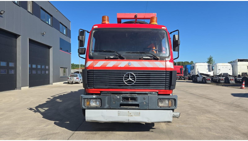Mercedes-Benz SK 2435 (15.000 L / V8 AVEC 2X TURBO / BOITE MANUELLE / TRES BONNE ETAT / GRAND PONT) - Camion hydrocureur: photos 2 Mercedes-Benz SK 2435 (15.000 L / V8 AVEC 2X TURBO / BOITE MANUELLE / TRES BONNE ETAT / GRAND PONT) - Camion hydrocureur: photos 2