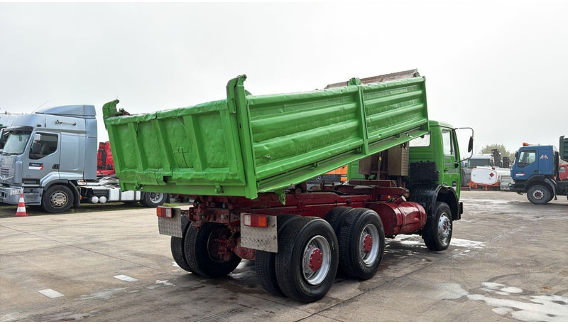 Mercedes-Benz SK 2628 (LAMES / V8 / GRAND PONT / BIG AXLES / MANUAL PUMP) - Camion benne: photos 4 Mercedes-Benz SK 2628 (LAMES / V8 / GRAND PONT / BIG AXLES / MANUAL PUMP) - Camion benne: photos 4