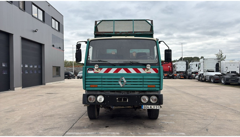 Renault G 300 Manager (LAMES / STEEL SUSP. / GRAND PONT / POMPE MANUELLE) - Camion benne: photos 2 Renault G 300 Manager (LAMES / STEEL SUSP. / GRAND PONT / POMPE MANUELLE) - Camion benne: photos 2