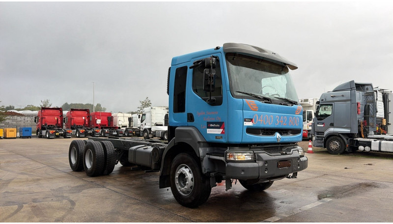 Renault KERAX 420 (LAMES / GRAND PONT / STEEL SUSP. / BIG AXLE / MANUAL GEARBOX / BOITE MANUELLE) - Châssis cabine: photos 3 Renault KERAX 420 (LAMES / GRAND PONT / STEEL SUSP. / BIG AXLE / MANUAL GEARBOX / BOITE MANUELLE) - Châssis cabine: photos 3