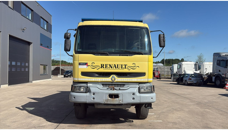 Renault Kerax 385 (BOITE MANUELLE / GRAND PONT / LAMES / MANUAL GEARBOX) - Camion benne: photos 2 Renault Kerax 385 (BOITE MANUELLE / GRAND PONT / LAMES / MANUAL GEARBOX) - Camion benne: photos 2