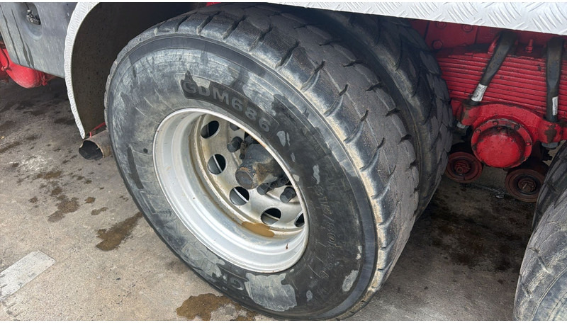 Camion benne Scania 93-280 (POMPE MANUELLE / MANUAL PUMP / 6X4 / STEEL SUSP. / LAMES): photos 9
